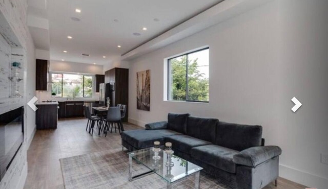 2 Luxury Modern 8 Bedroom Home with Rooftop Decks