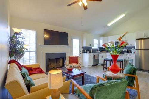 2 Mi to Town: Fully Equipped Georgia Home w/Deck! in McDonough