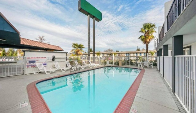 2 Relaxing Rooms Near Discovery Park – Adventurers Welcome
