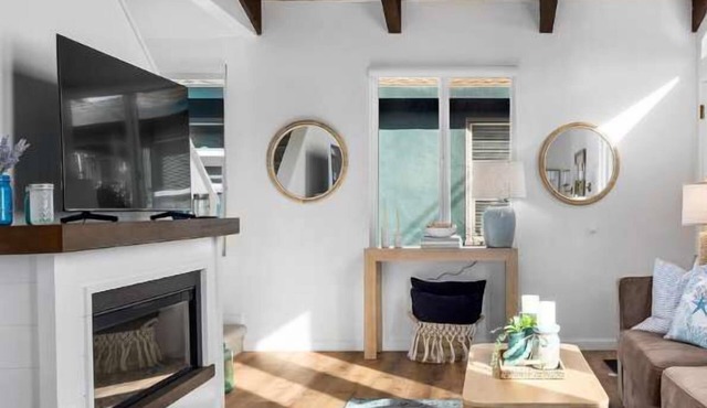 3 Bedroom Home - 6 min walk to BEACH