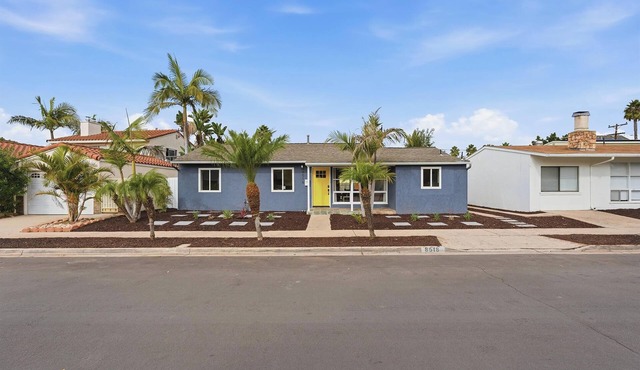 3-bedroom house in charming San Diego with AC for relaxing stays in San Diego