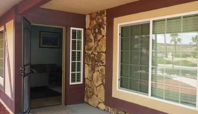 3-bedroom house in lovely Wildomar with cool AC in Wildomar