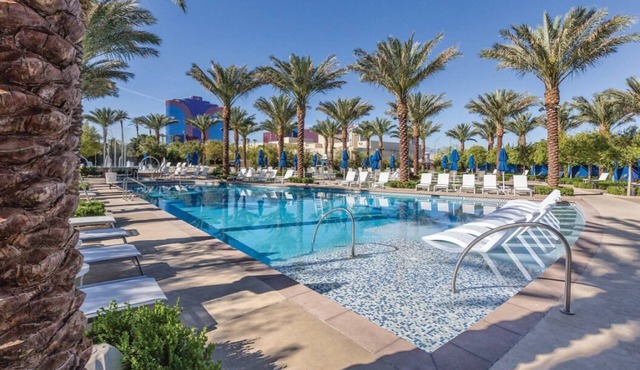 3BD/2Bath - Gorgeous Desert Blue Resort in Las Vegas! Deluxe Unit!