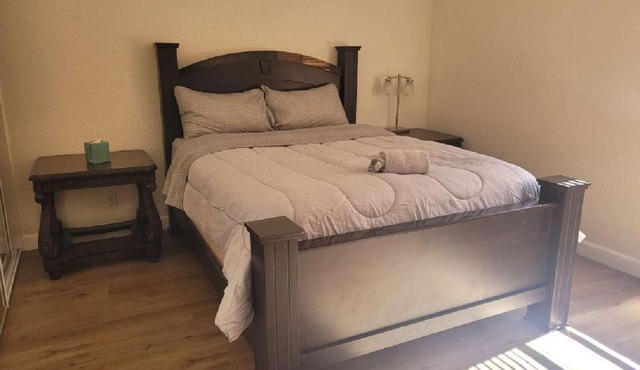 3BR & Loft - Shared Home near Palmdale Hospital in Palmdale