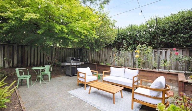 3BR Mid-Century Home w/Amenities Near Mill Valley