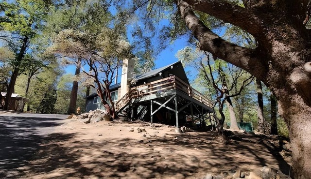 3min to Bass Lake: Yosemite Retreat Cabin, 2-Story, Forest, Boat Parking