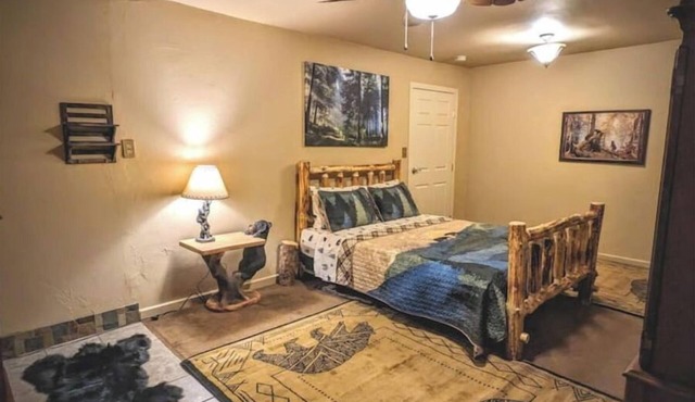 #4-Private Hot Tub*Near Tahoe, Reno & Airport*Free parking*Free fast Wifi*PetsOK