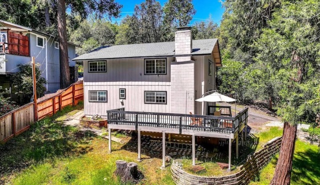 40 mins to Ski Resort/Snow Tubing +Firepit+Deck
