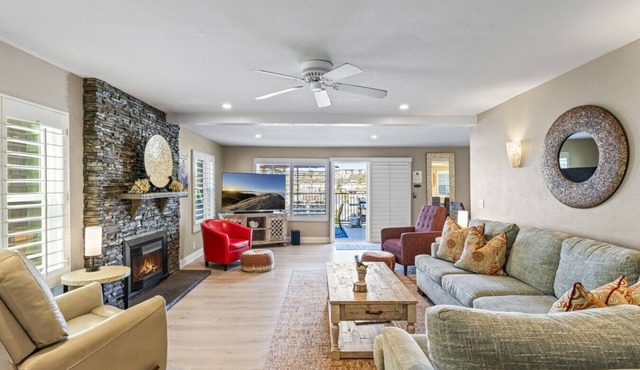 4Br Beach Condo w/Ocean View and Kids’ Hideaway- AC!