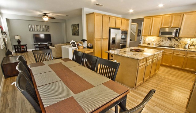 6BR 4BTH >30 DAY FULLY FURNISHED RENTAL FOR SNOWBIRDS/INSURANCE/SOLD HOME?