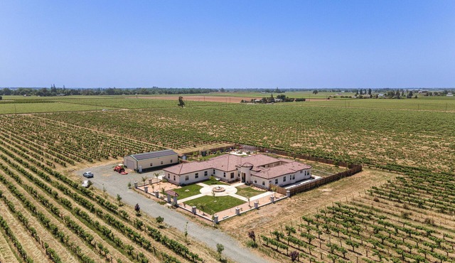 8 Mi to Lodi Lake: Luxe Home w/On-Site Vineyard