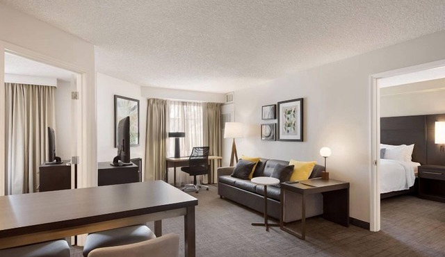 A Place You'll Surely Enjoy! 3 Comfortable Units, Pets Allowed, Full Kitchen!