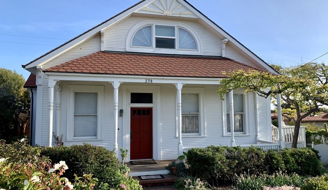 A Victorian Lightkeepers House