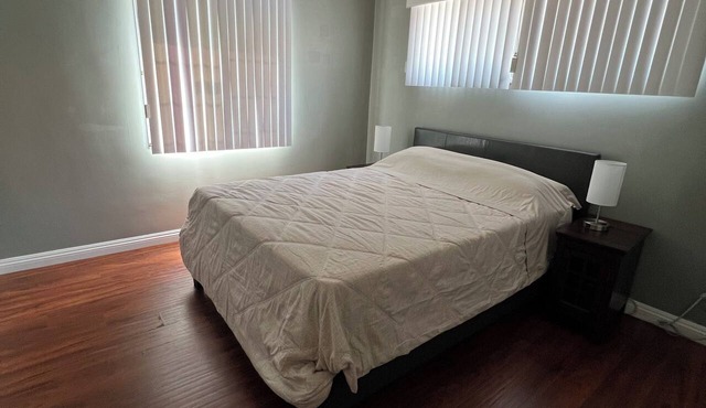Adorable 3-bedroom house with AC in soothing San Gabriel
