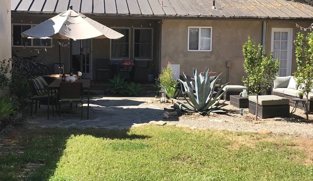 ADORABLE DOWNTOWN OJAI COTTAGE WITH THE BEST LOCATION IN HEART OF TOWN