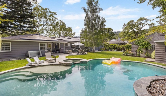 Alamo Estate Pool, Hot Tub, Game Room & Mtn Views
