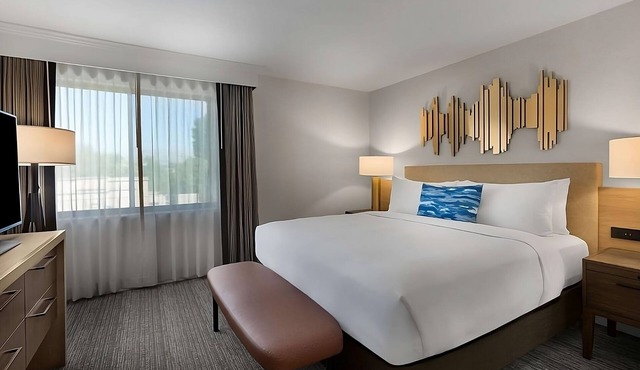 Always a Great Idea To Unwind! Pet-Friendly, w/Pool, Near River Oaks Park in Milpitas