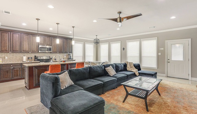 Arabi Home w/Deck: 7 Mi to Downtown New Orleans! in Arabi