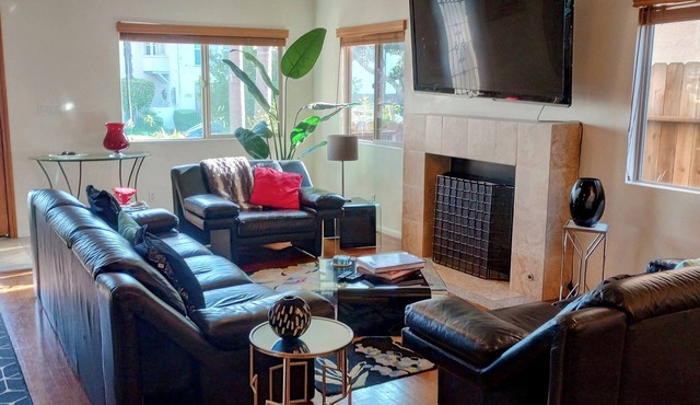 Avanti ChicCasa Suites Chef's Kitchen Beverly Hills, Medical & Tech Hubs ADJ!