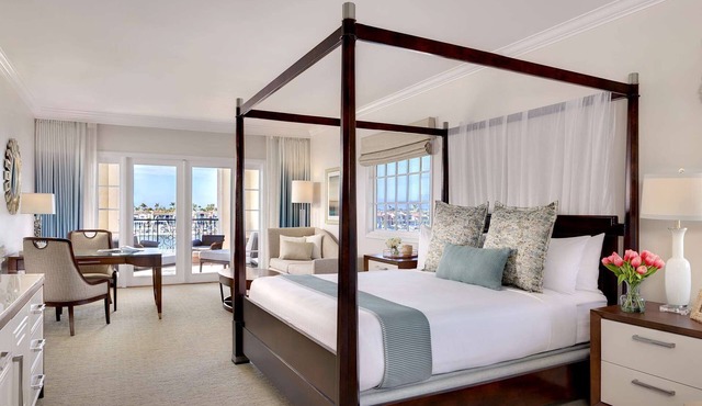 Balboa Bay Resort