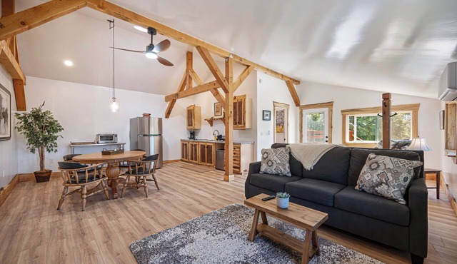 Barndo Hideaway at Hy Sun Ranch
