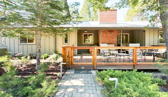 Bass Lake Cabin - Private Dock - Bonus Room - 2024 Renovations
