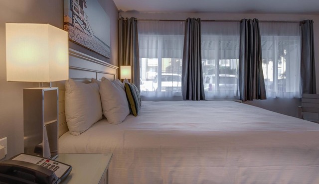 Bayside Hotel