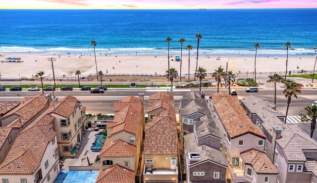 Beachfront Oasis | 3BR | Ocean Views | Steps 2 HB
