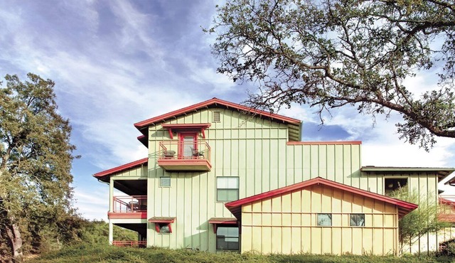 Beautiful 1 bedroom unit at resort, sleeps 4
