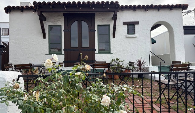 Beautiful Bungalow House in the Heart of Downtown San Clemente