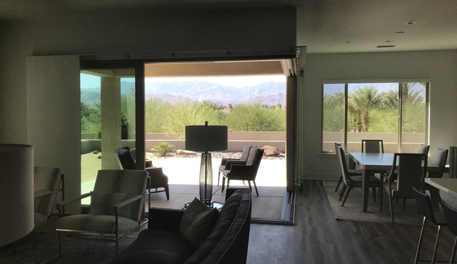 Beautiful Del Webb Rancho Mirage - 2+ bedroom home - sleeps six in Rancho Mirage