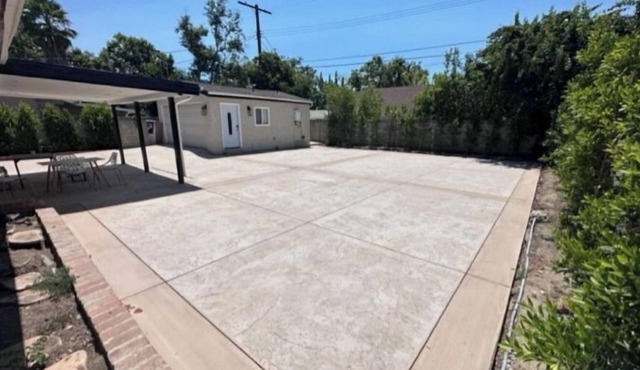 Beautiful fully remodeled home for you and the family to relax.