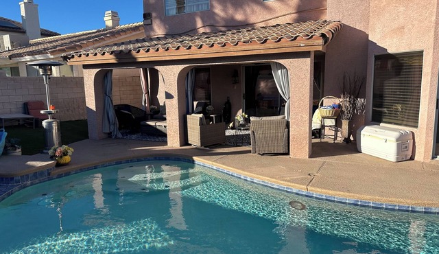 Beautiful Summerlin Escape - Desert Villa