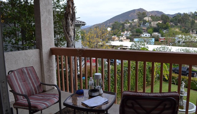 Bed and Breakfast in Hollywood Hills
