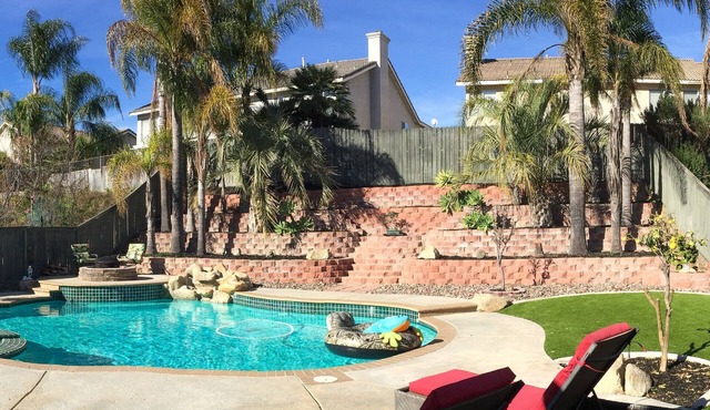 Bell Rock Retreat, Near Temecula Wine-Country, w/Pool & Spa in Temecula