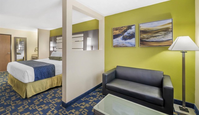 Best Western Antelope Inn & Suites
