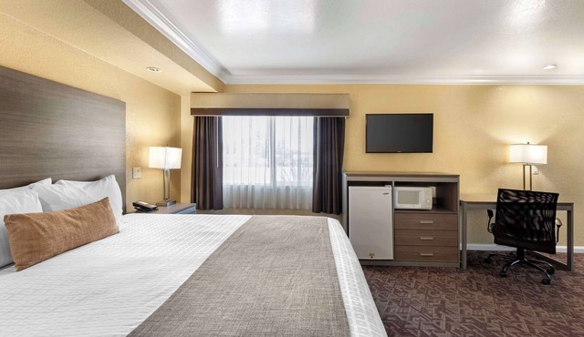 Best Western Hanford Inn