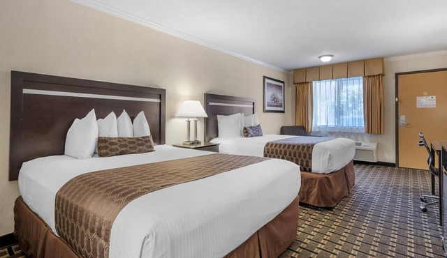 Best Western Plus Inn of Hayward