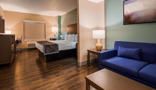Best Western Plus New Barstow Inn & Suites