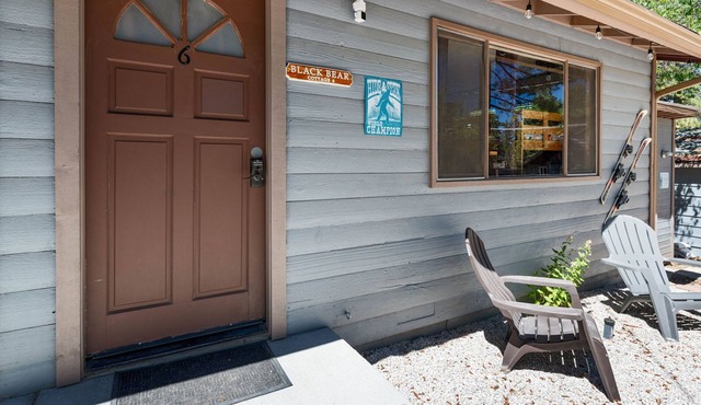 Black Bear Studio Pet Friendly Convenient Location