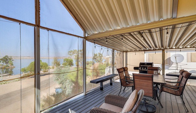 Boat Launch + Mtn Views: Lake Havasu Cabin