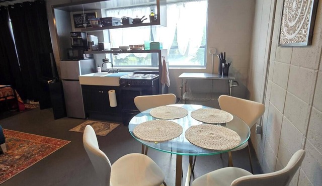 Bohemian Industrial Studio Apartment Near Hospitals and Colleges in Jackson