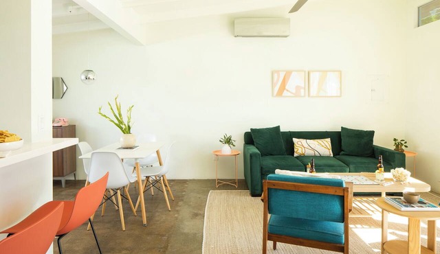 Boutique Hotel w/Pool | The Wesley 1BDR Suite