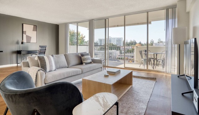 Bright San Mateo 2BR w/ W/D, BBQ & Pool, nr Caltrain, by Blueground