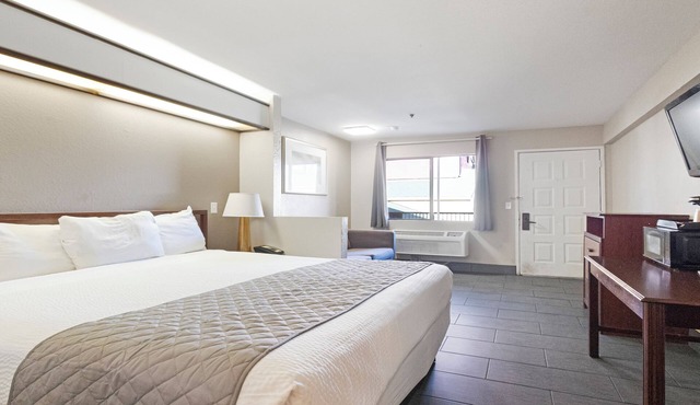 Budget Inn and Suites