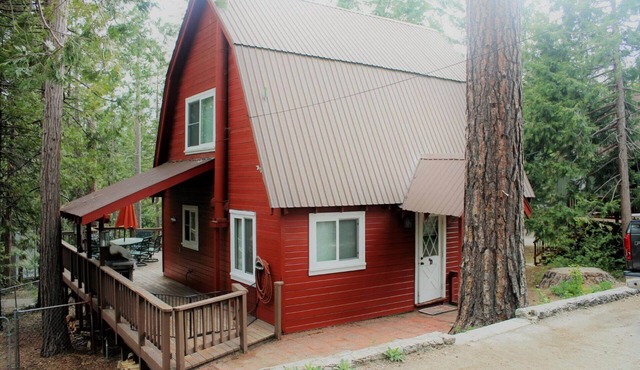 Bungalow on Buckeye - Pet Friendly in West Village