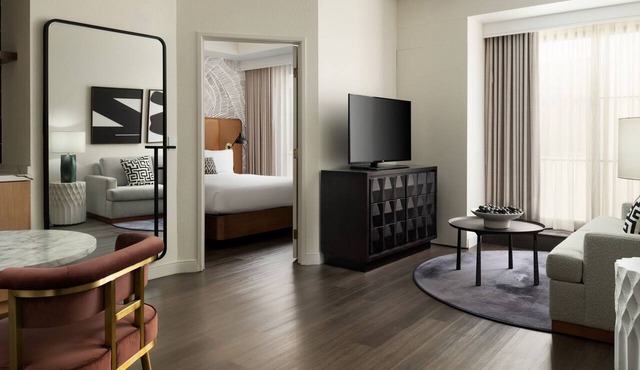Burton House, Beverly Hills, A Tribute Portfolio Hotel