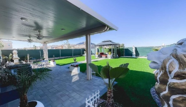 California 3-Bedroom Desert Escape