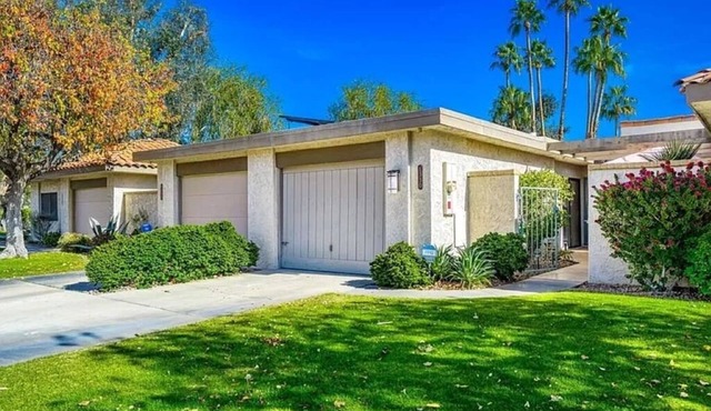 Casa de Luz in sunny Palm Springs