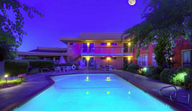 Celebrate Super Bowl Weekend at Days Inn by Wyndham Mountain View!